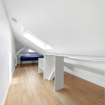 Charming 1-bedroom Mezzanine In Saint-germain Paris